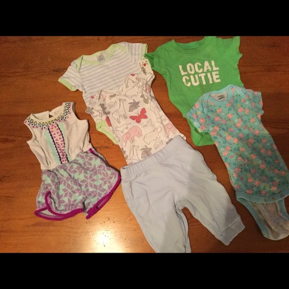 Carter's Other - CARTER’S... baby clothes bundle size 0-3 months Carter's Other - CARTER’S... baby clothes bundle size 0-3 months